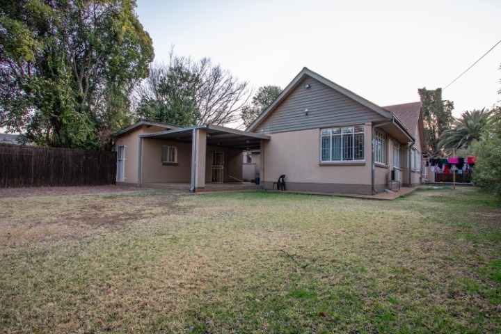8 Bedroom Property for Sale in Die Bult North West
